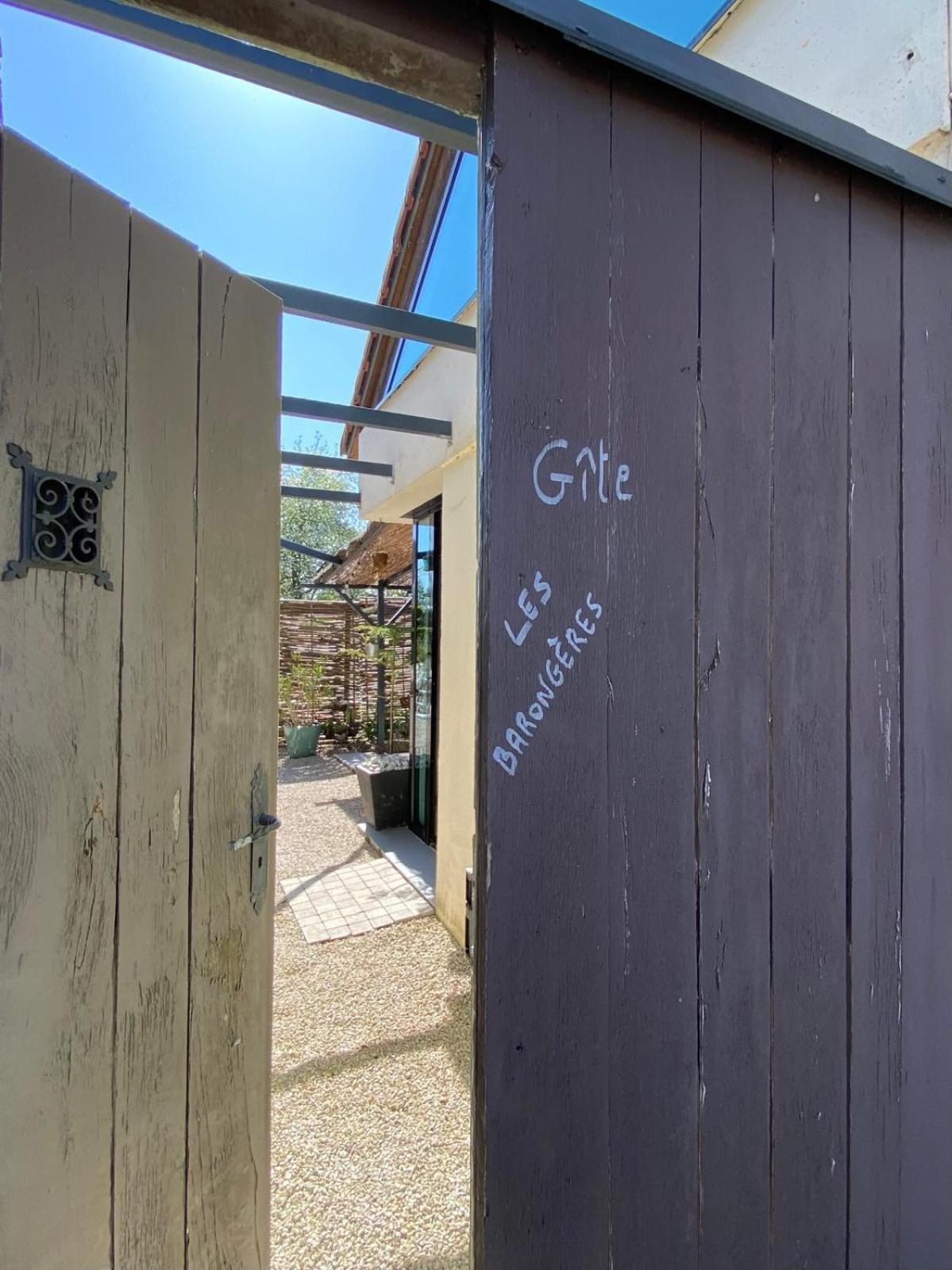 Gite Et Studios Les Barongeres Farges-les-Chalon المظهر الخارجي الصورة